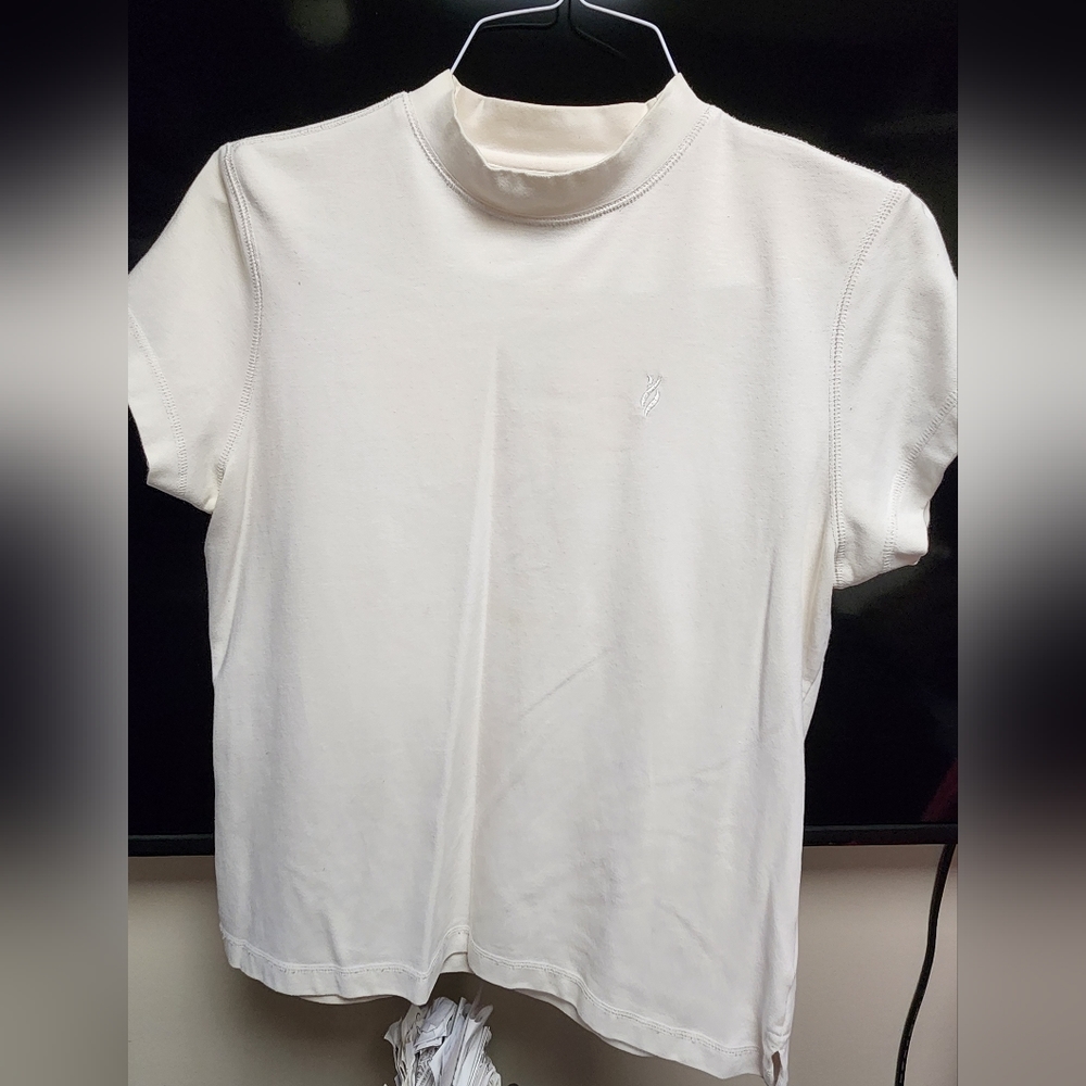 Women Nacey Lopez golf top